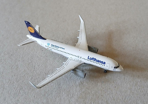 Herpa wings 500 lufthansa - 1:500,
