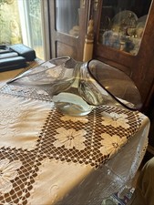 Glasschale mit zwei Fächern