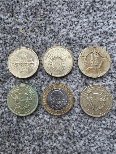 Queen elizabeth 2 - 2, £