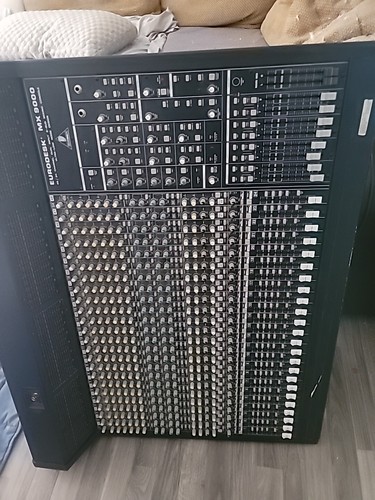 Behringer eurodesk mx9000 - eurodesk,