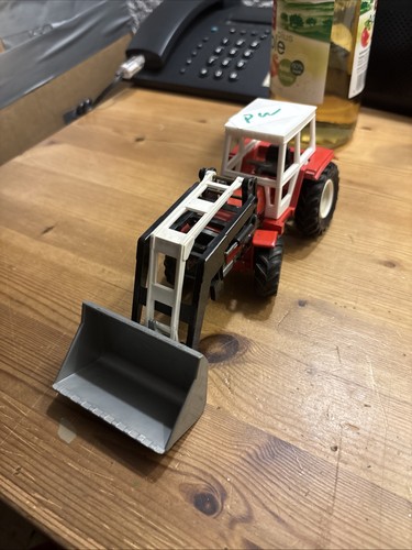 Siku farmer 3453 - 3453, massey