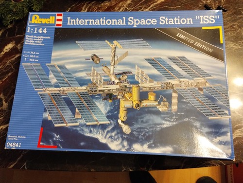 Revell 04841 international - revell,