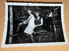 Foto Mädchen mit Fahrrad 1933