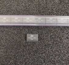 2 Stück/pcs - AT28C16-20SC ATMEL SO24 SMD - 16K 2Kx8 EEPROM 28C16