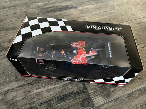 Scuderia toro rosso str3 - scuderia,
