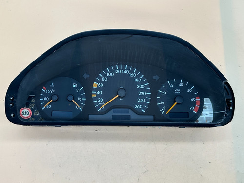 Mercedes w202 s202 c180 - s202,