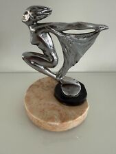 Art-Déco Skulptur–Tanzende