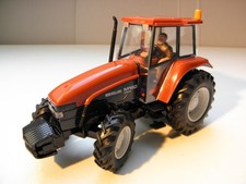 Britains past Siku New Holland Fiatagri M 160 Allrad Traktor  1/32