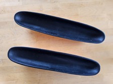 Zwei deko Schalen, in schwarz und Goldfarben