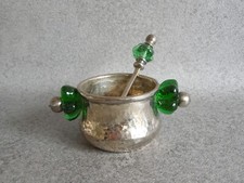 Altes gehämmertes Kaviar