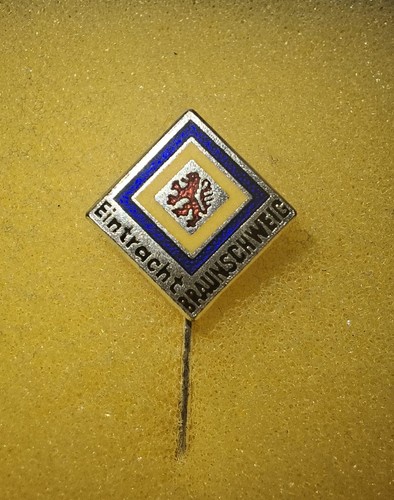 Alte anstecknadel eintracht - alte,