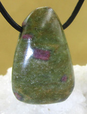 RUBIN  FUCHSIT    Edelstein