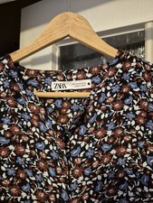 Zara Midikleid Langarm mit seitlichen Eingrifftaschen in M Sehr guter Zustand