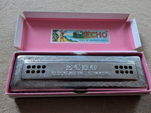 Biete eine gebrauchte hohner - biete,