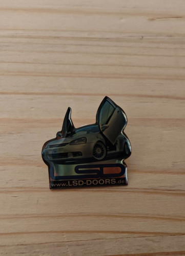 Lsd logo pin lambo - lsd,
