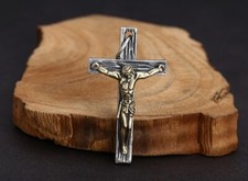 N07 Anhänger Jesus am Kreuz Holzoptik Sterling Silber 925