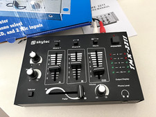 Kleines Mischpult, skytec, TMX-2211, für Videobearbeitung