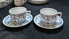 2 Kaffeetassen + Unterteller