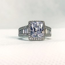 Halber Eternity Band