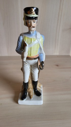 Porzellan figur soldat husar - ,