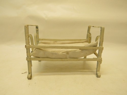 ESF-39512	Puppenstuben-Bett
