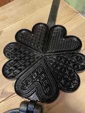 Schönes altes Herz Waffeleisen mit 5 verschiedenen Herzen Guss Gusseisen Eisen