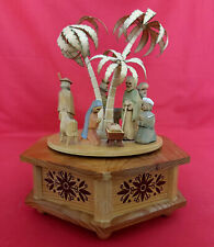 ERZGEBIRGE,ANTIKE GESCHNITZTE SPIELDOSE V EMIL HELBIG, CHRISTI GEBURT, SAMMLERST