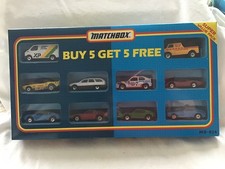 MATCHBOX MB 824 10 VEHICLE GIFT SET WITH SUPER GT CARS - BOXED