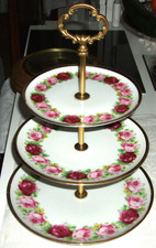 Antike Rosenetagere - dreistöckige Tortenplatte mit Rosenbordüre 35 cm hoch