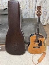 E-Westerngitarre Takamine Voll Massiv Made In Japan mit Koffer