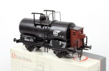 1:45 Spur 0 0 Scale Models Schwarzer Kesselwagen "VTG" mit Bremserhaus OVP