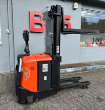 Stapler Hochhubwagen Toyota / BT SPE125L Triplex 415cm Initialhub 1210H