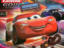 Carrera GO!!! Disney Pixar Cars Neon Lights Rennstrecken Bahn Lightning McQueen