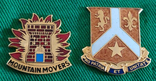 Army unit crest 7 - ,