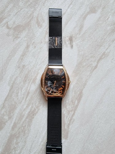 Cerruti uhr - *cerruti, *uhr