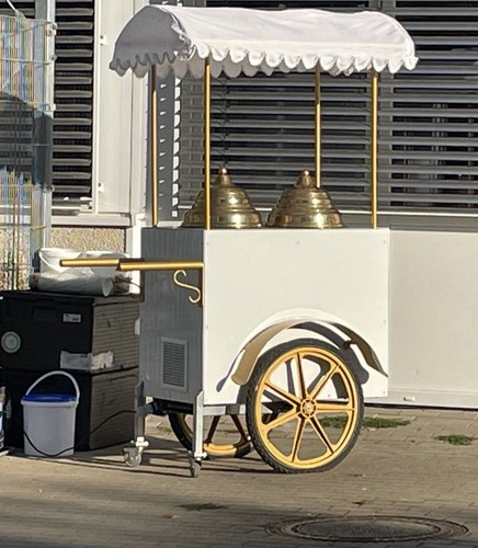Eiswagen mit - eiswagen,