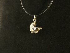 Anhänger mit Kette 24 Karat Vergoldet Kinderwagen Baby Buggy Kind 13mm x 14mm