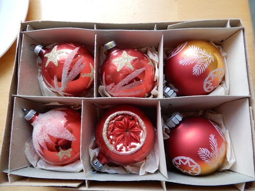 Alte christbaumbaum kugeln rot - alte,