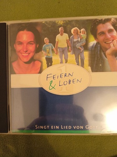 Feiern loben singt ein - &,