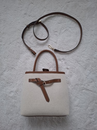 Tasche neu - tasche,