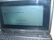 Toshiba Satellite C660-1PD 8GB Ram Core i3 mit Netzteil ohne Hdd