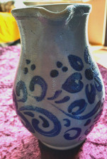 Steingut Wein/Mostkrug 1/2