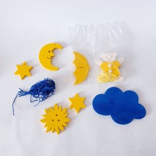 Holzelemente für Kindermobile DIY