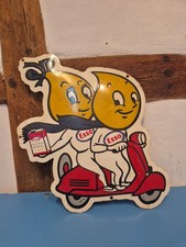 Emailleschild Esso Max u Linchen auf Vespa Roller