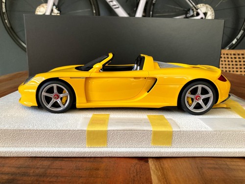 Make porsche carrera - up,