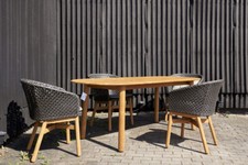 Dedon MBRACE Esstisch