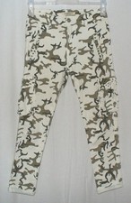 Jewelly * Damen Cargo Jeans * Gr. XS / 34 * weiß gemustert * Nietenbesatz