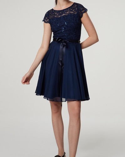 Kleid mit paillettenbesetztem