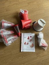 TUPPERWARE D206 PROFI-CHEF Mahlwerk 4 Einsätze Reibe Hobel NEU OVP + Rezeptheft