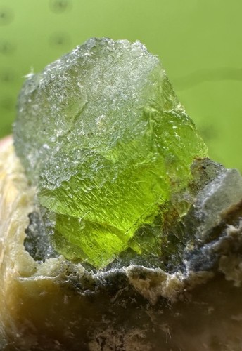 Peridot olivin kristall - /,
